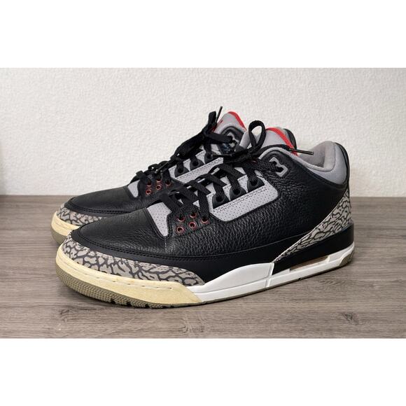 Air Jordan 3 Retro Black Cement 2018 Size 10 854262-012 OG Nike Air 9.5 main image 4